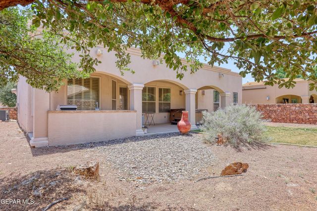 532 VIA DE LOS ARBOLES, El Paso, TX 79932