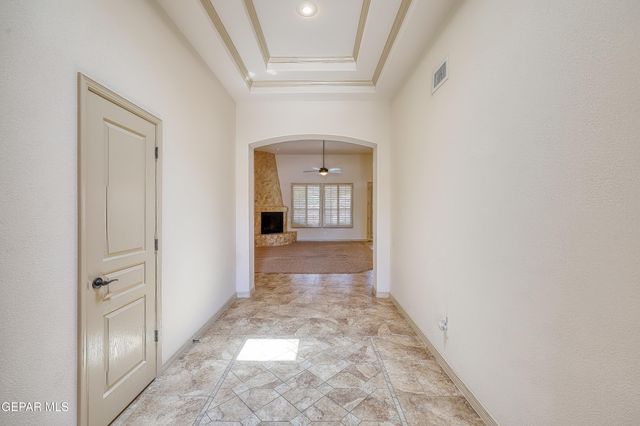 532 VIA DE LOS ARBOLES, El Paso, TX 79932