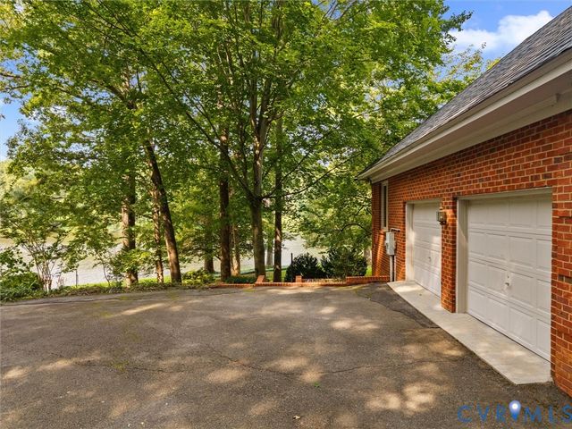 14491 Three Oaks Ter, Montpelier, VA 23192