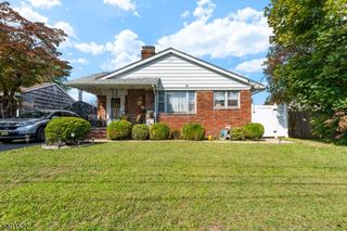 325 N 7TH AVE, Manville Boro, NJ 08835