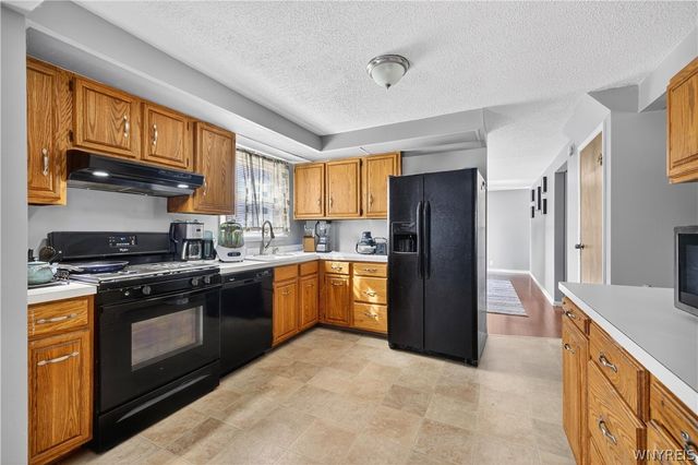 6709 Lake Shore Road, Evans, NY 14047