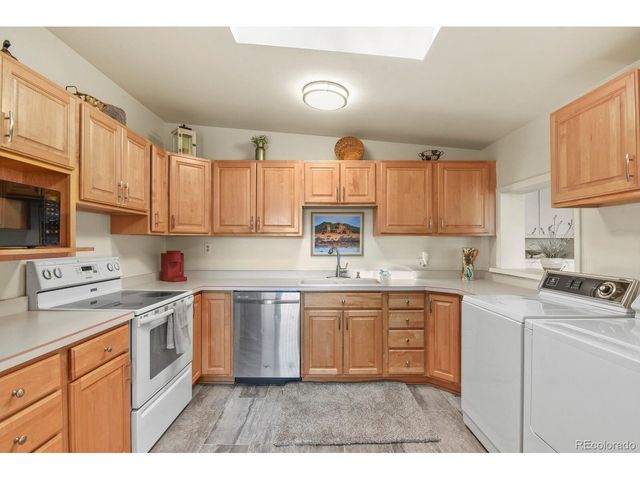 5980 Dudley Ct, Arvada, CO 80004