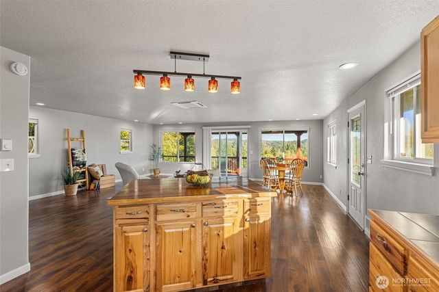 108 Lake Terrace Drive, Mossyrock, WA 98564