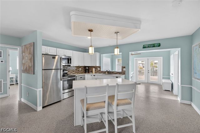 12179 Boat Shell DR, Matlacha Isles, FL 33991
