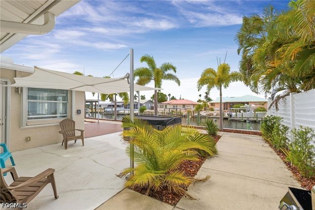 12179 Boat Shell DR, Matlacha Isles, FL 33991