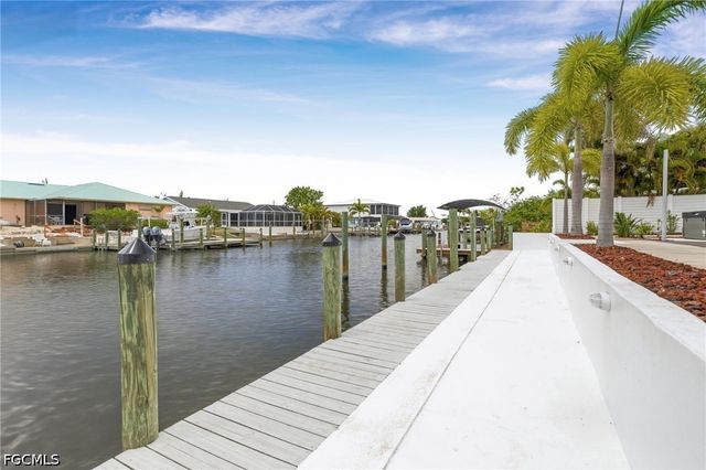 12179 Boat Shell DR, Matlacha Isles, FL 33991