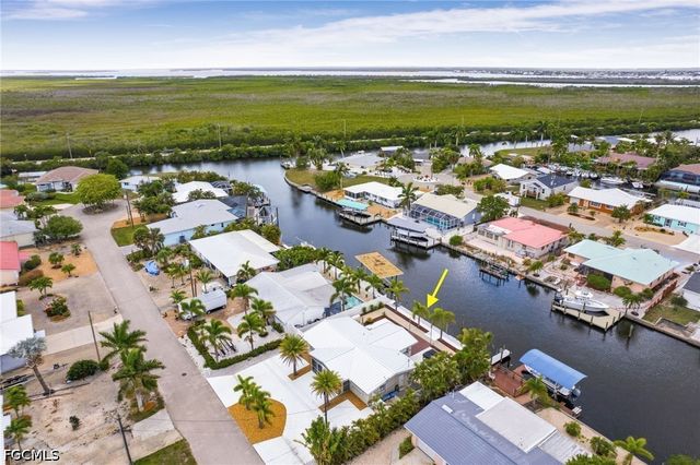 12179 Boat Shell DR, Matlacha Isles, FL 33991