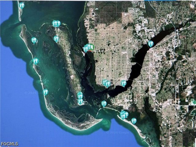 12179 Boat Shell DR, Matlacha Isles, FL 33991