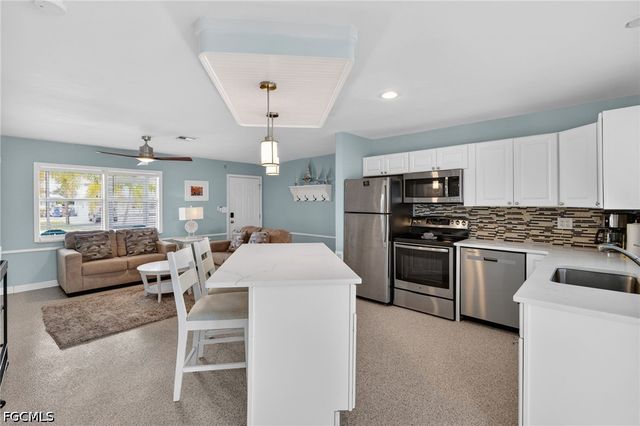 12179 Boat Shell DR, Matlacha Isles, FL 33991