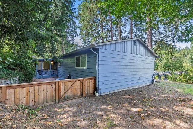 1923 26th Ave NW, Olympia, WA 98502