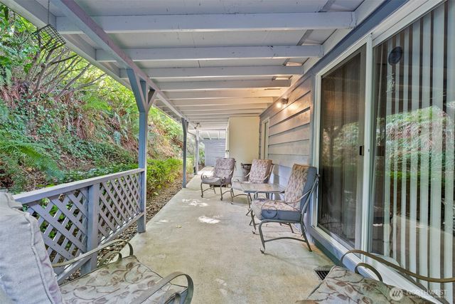 1923 26th Ave NW, Olympia, WA 98502