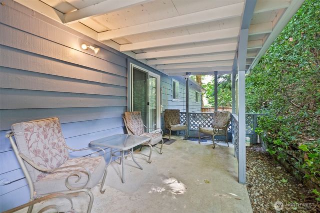 1923 26th Ave NW, Olympia, WA 98502