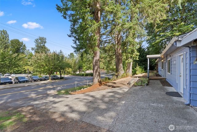 1923 26th Ave NW, Olympia, WA 98502