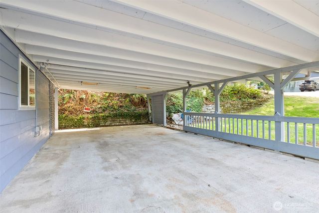 1923 26th Ave NW, Olympia, WA 98502