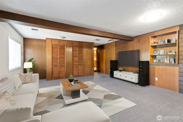 1923 26th Ave NW, Olympia, WA 98502