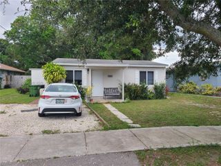 428 NW 21st Ter, Fort Lauderdale, FL 33311