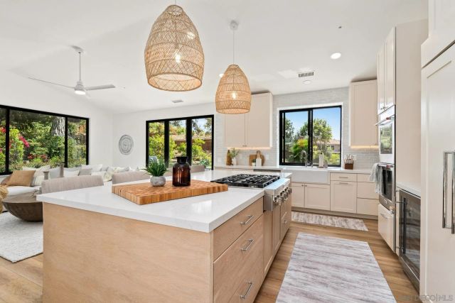 2511 San Clemente Ave, Vista, CA 92084