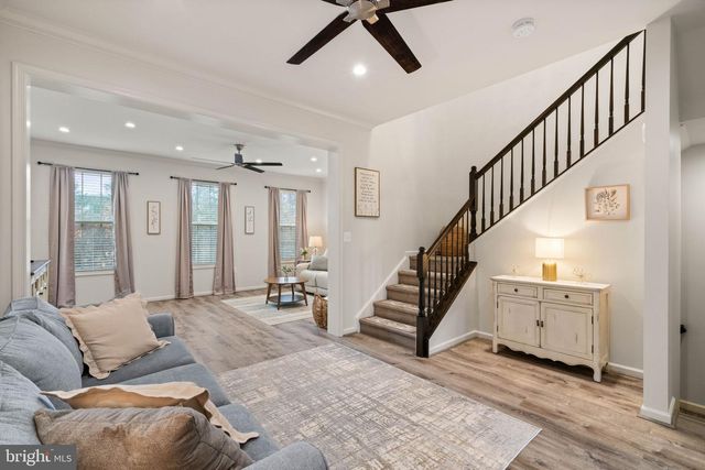 15981 MARSH PL, Haymarket, VA 20169