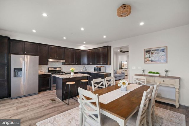 15981 MARSH PL, Haymarket, VA 20169