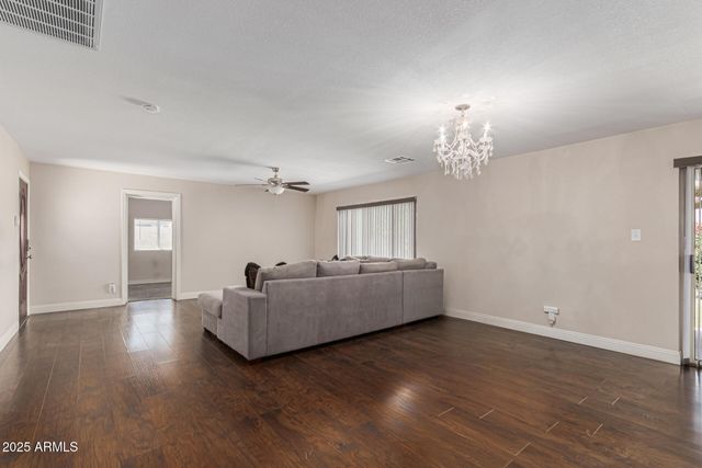 8640 E WILSHIRE Drive, Scottsdale, AZ 85257