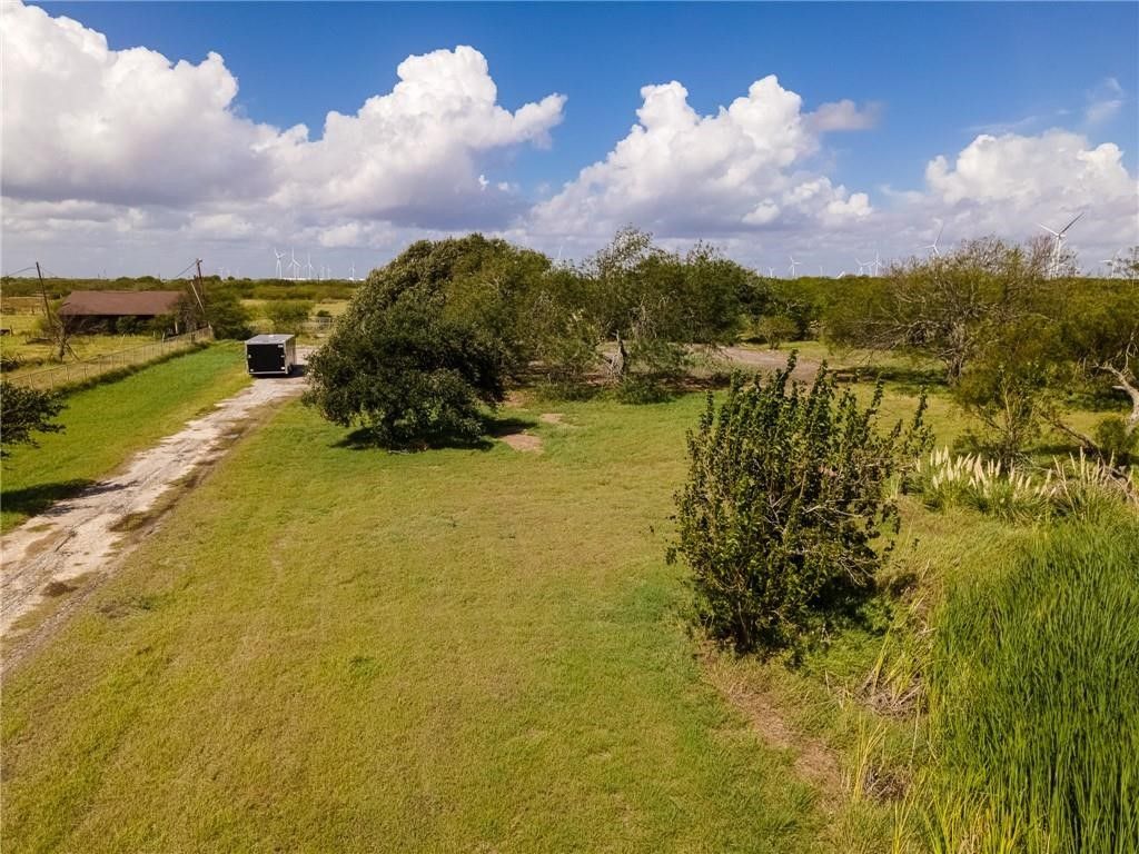 003 County Rd 3667, Portland, TX 78359 — photo 2