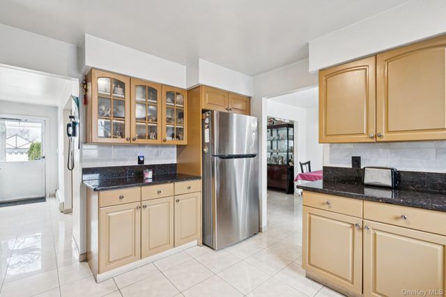 174 Bellmore Street, Floral Park, NY 11001