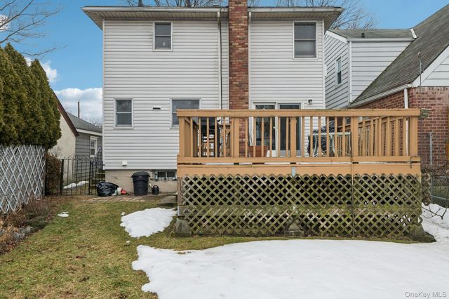 174 Bellmore Street, Floral Park, NY 11001