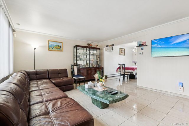 174 Bellmore Street, Floral Park, NY 11001