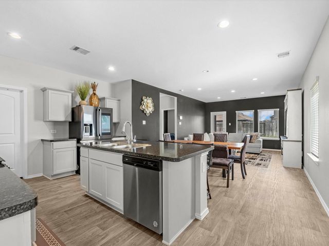 5455 Pinetree Crescent Lane, Spring, TX 77373
