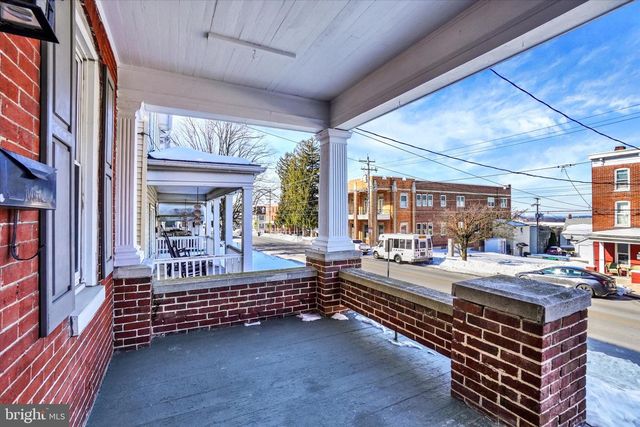 316 W BROADWAY, Red Lion, PA 17356