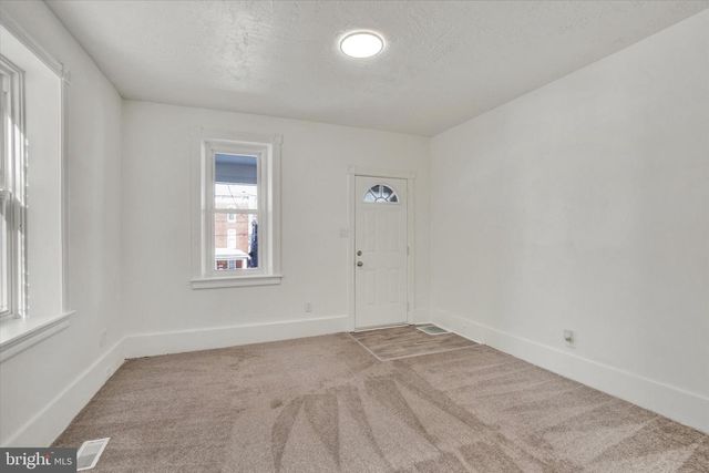 316 W BROADWAY, Red Lion, PA 17356