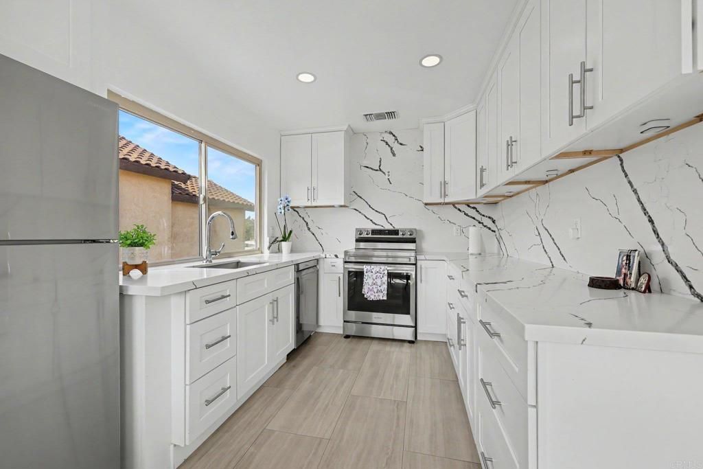 1380 E Washington Avenue 17, El Cajon, CA 92019 — photo 3