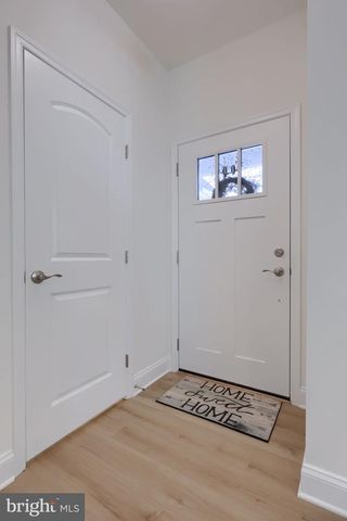 211 BELLARIDE LN, Millersville, PA 17551