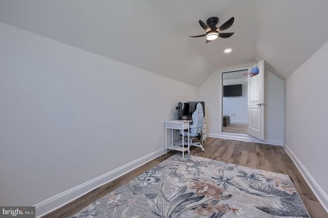 211 BELLARIDE LN, Millersville, PA 17551