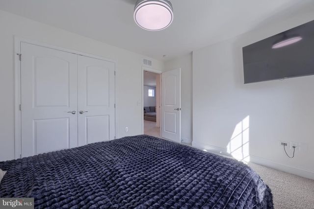 211 BELLARIDE LN, Millersville, PA 17551