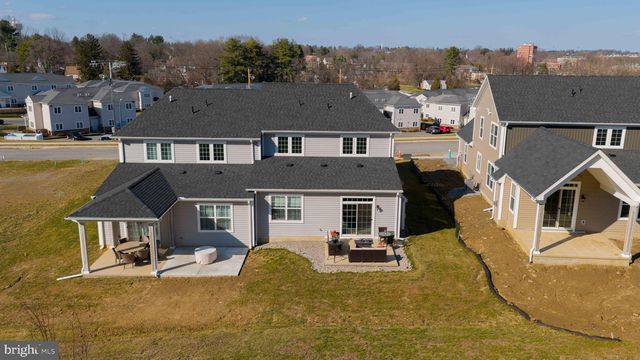 211 BELLARIDE LN, Millersville, PA 17551