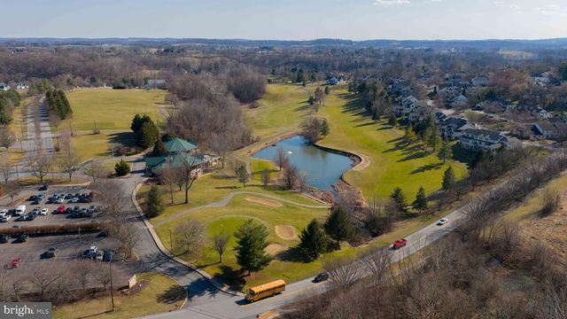 211 BELLARIDE LN, Millersville, PA 17551