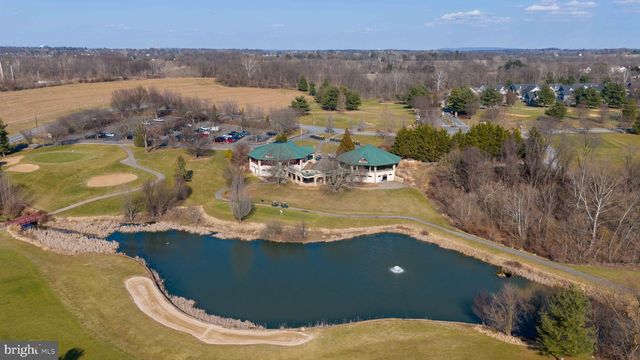 211 BELLARIDE LN, Millersville, PA 17551