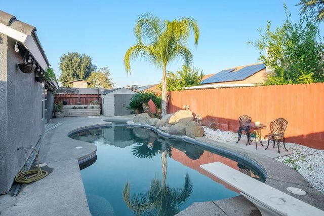 372 Lily Avenue, Sanger, CA 93657