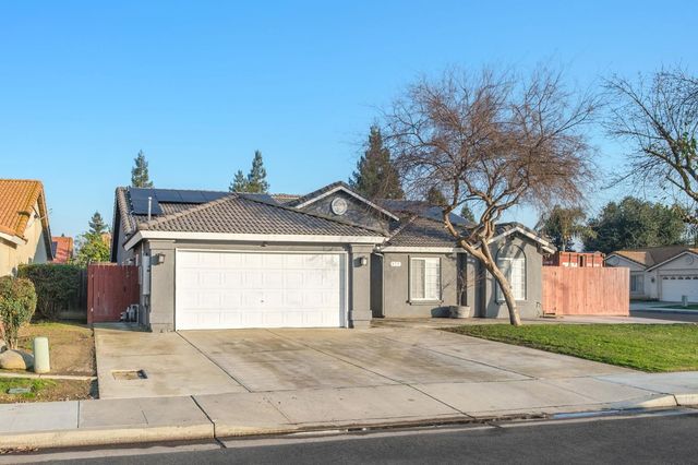 372 Lily Avenue, Sanger, CA 93657