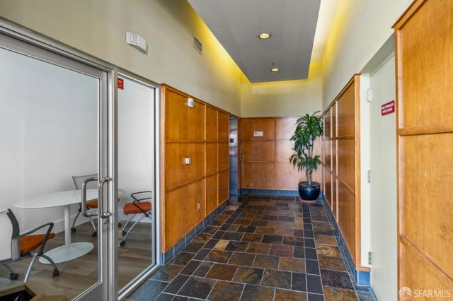 8300 Oceanview Terrace 101, San Francisco, CA 94132