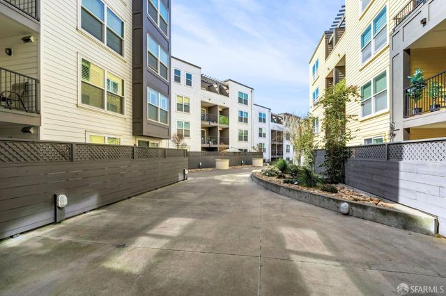 8300 Oceanview Terrace 101, San Francisco, CA 94132