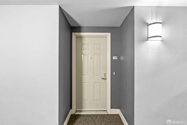 8300 Oceanview Terrace 101, San Francisco, CA 94132