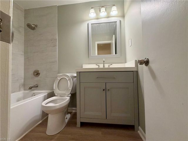 2904 Augusta CIR, Virginia Beach, VA 23453