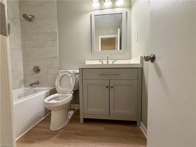 2904 Augusta CIR, Virginia Beach, VA 23453