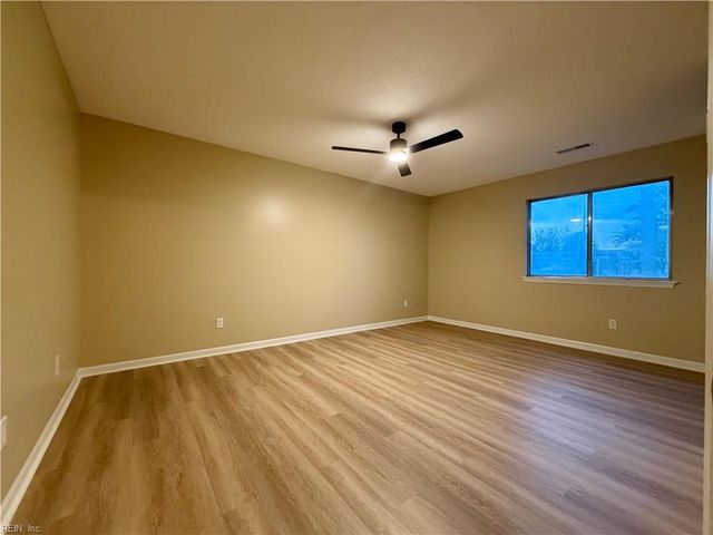 2904 Augusta CIR, Virginia Beach, VA 23453