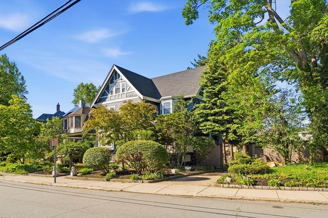 9 Grove Street, Medford, MA 02155