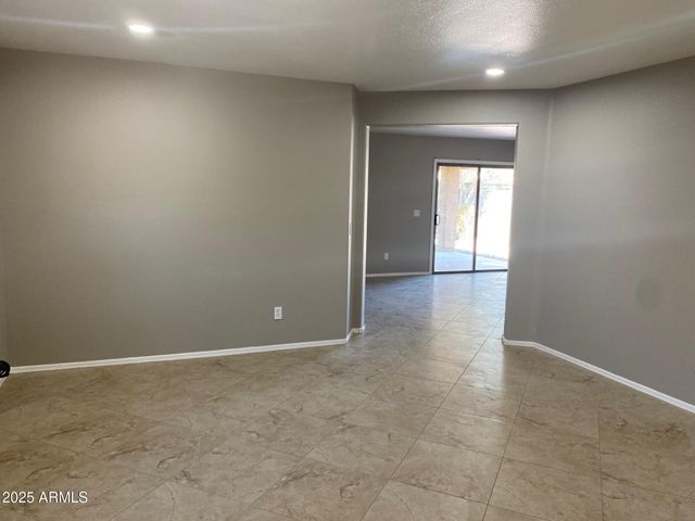 46010 W WINDMILL Drive, Maricopa, AZ 85139