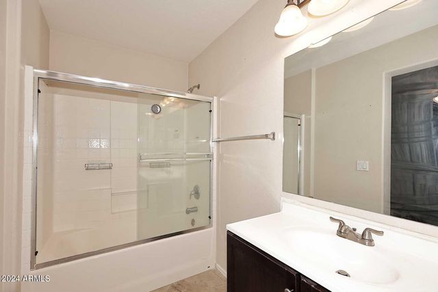 46010 W WINDMILL Drive, Maricopa, AZ 85139