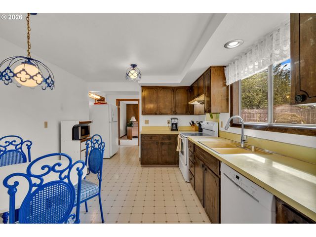 8821 Ne 102ND St, Vancouver, WA 98662